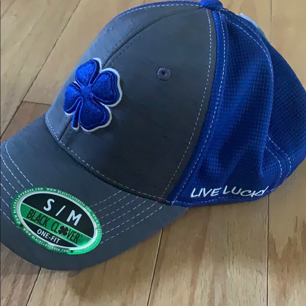 Live Lucky Hat